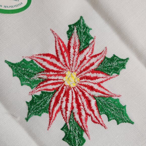 Vintage Hallie ST. Mary INC Linen Blend Christmas Poinsettia Fingertip Towels - Picture 8 of 13